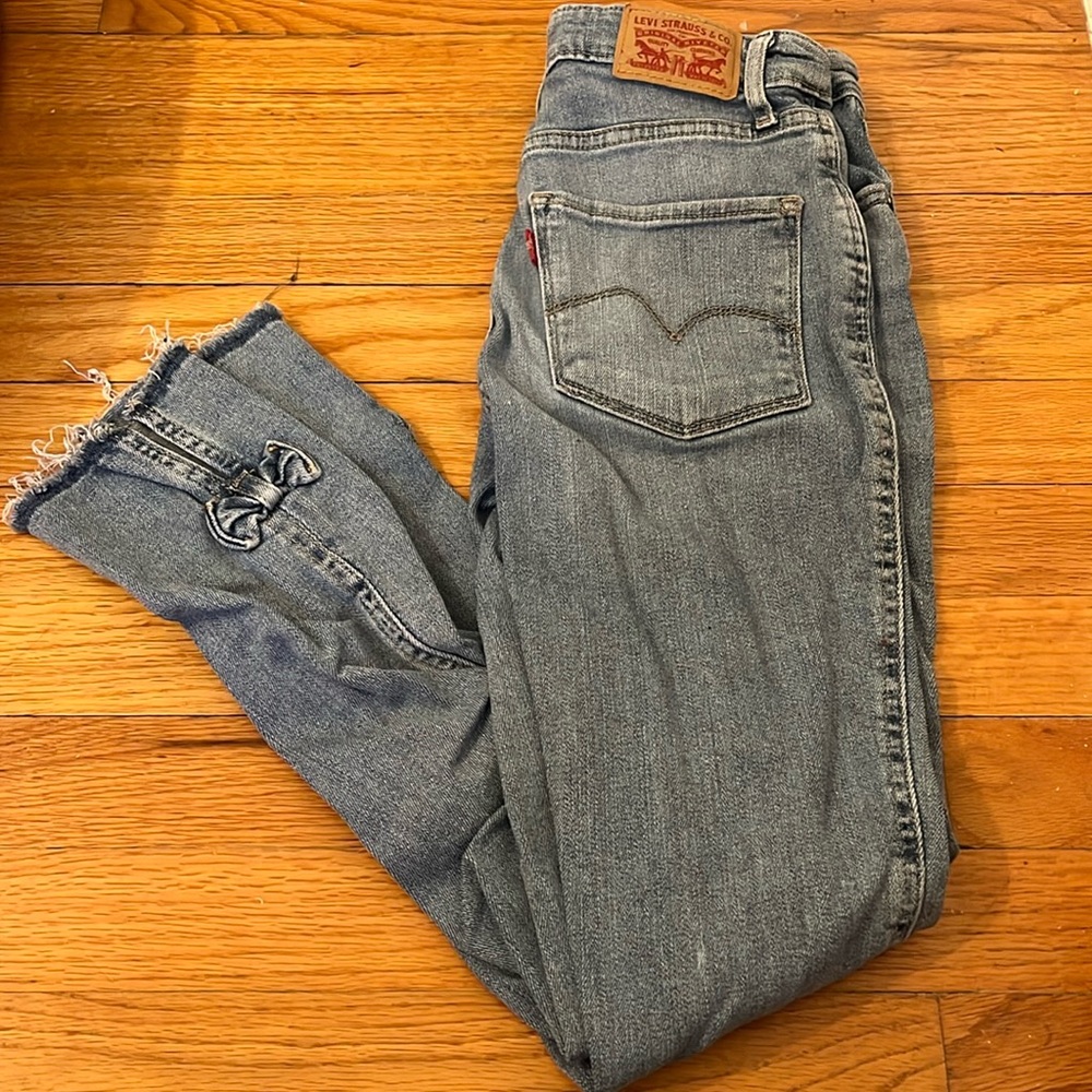Levi jeans with bows